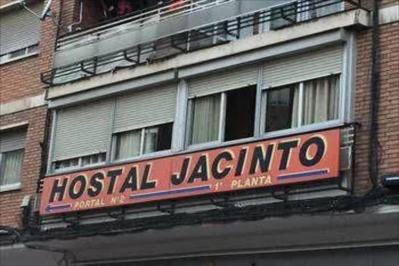 Hostal Jacinto Alcalá de Henares Exteriér fotografie