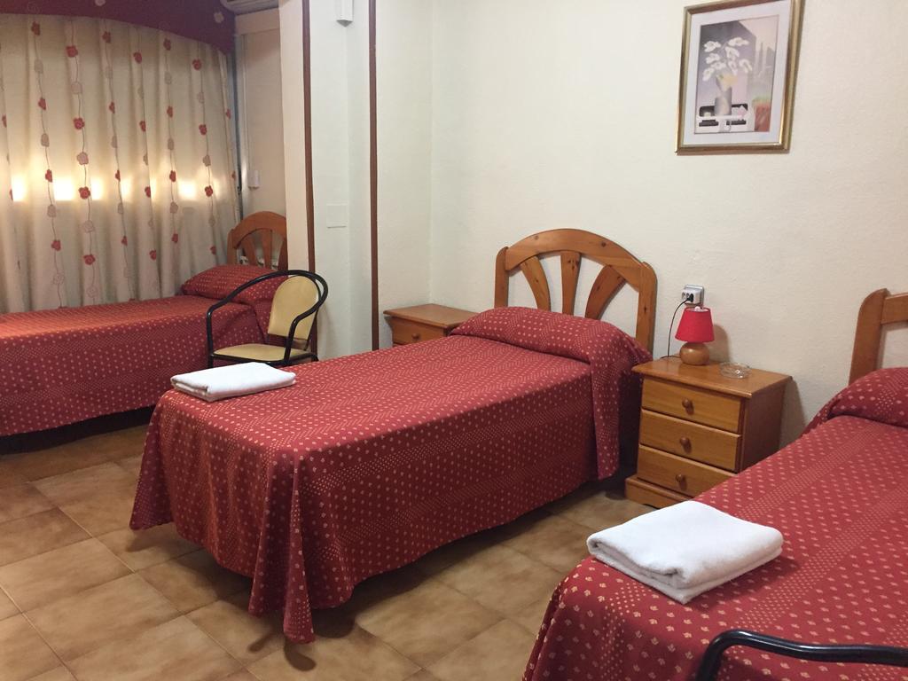 Hostal Jacinto Alcalá de Henares Exteriér fotografie